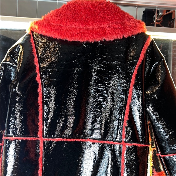 Azalea Wang Black Patent & Crimson Faux Fur Maxi Coat 🍒🖤 - Picture 2 of 7